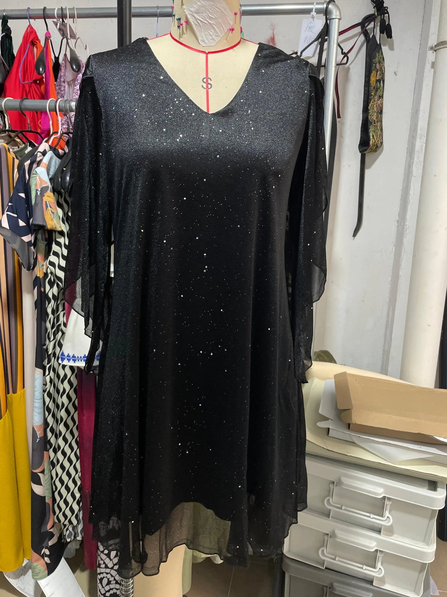 Vestido Mini Elegante para Mujer con Lentejuelas y Cuello en V Casual